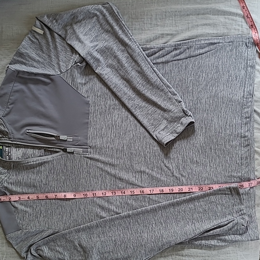 Athletic pullover - Picture 4 of 5